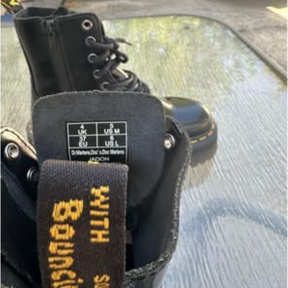 Dr Martens Jadon boots - Picture 3 of 3